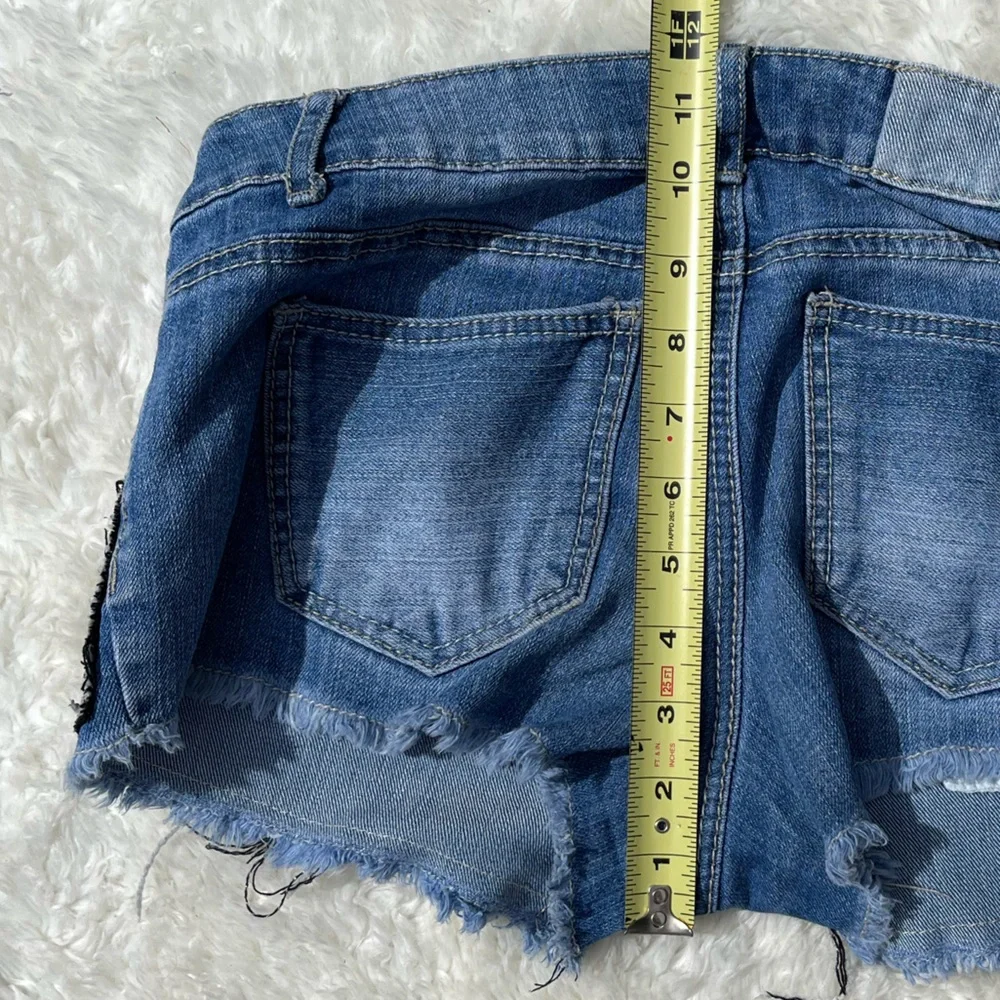Flashy Material Girl Jean Shorts 🖤 - Picture 5 of 9